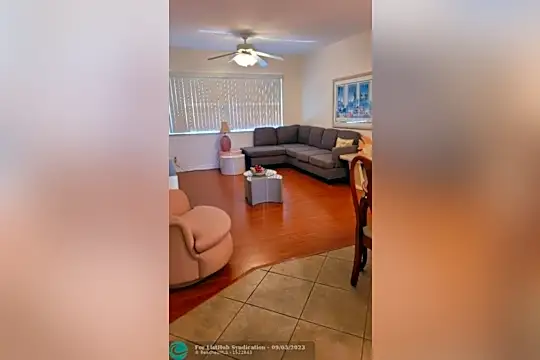 3531 NW 50th Ave #610 Photo 1