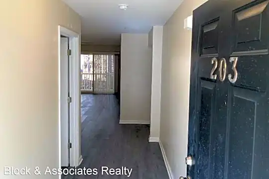2900 Trailwood Pines Ln Photo 1