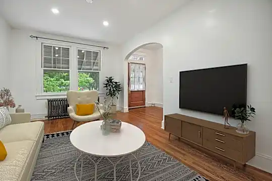 38 Sherman Cir NW Photo 2