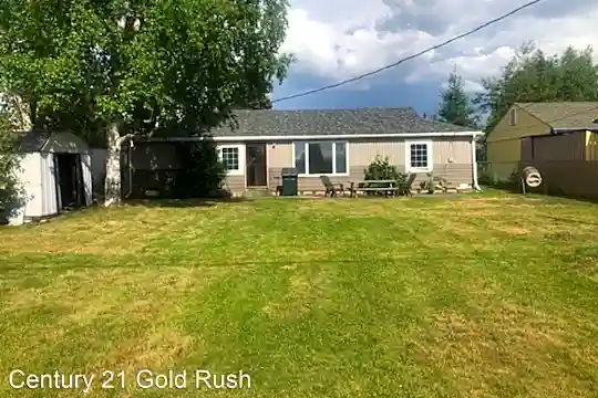 312 Slater Dr Photo 2