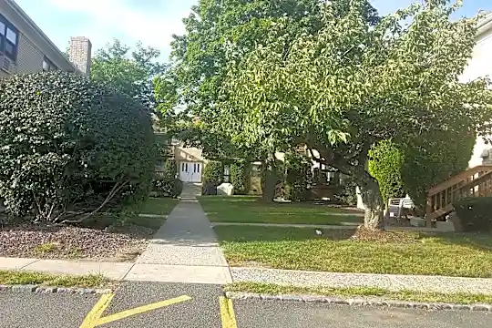 Hillcrest Point Apartments Photo 1