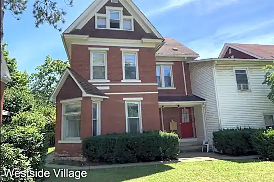 102 W Nittany Ave Photo 1