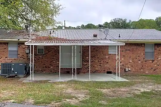 4779 Cameron Rd Photo 2