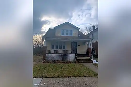 5267 Maryland St Photo 1