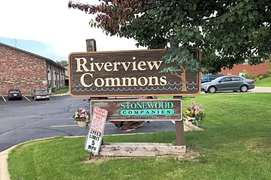 Riverview Commons Senior Apartments Photo 2