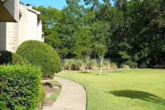 Tiffany Bay Townhomes Photo 2