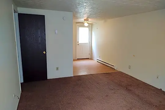 212 Patricia Dr Photo 1