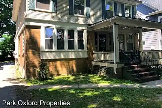 75 Dartmouth St Photo 2