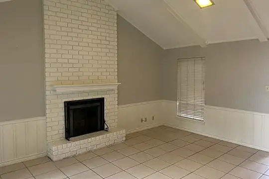 3711 Colony Park Dr Photo 2