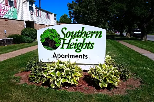 Southern Heights Apartments Photo 2