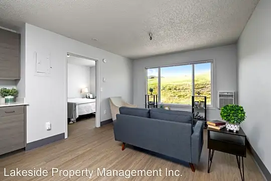 Shasta Place Apartments - Managed by Lakeside Property Management Photo 2
