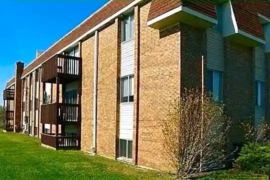 Brynwood Apartments Photo 1