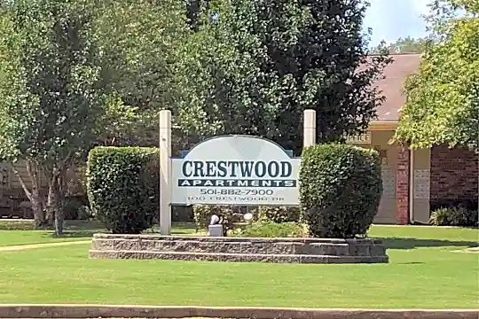 Crestwood Apartments Photo 2