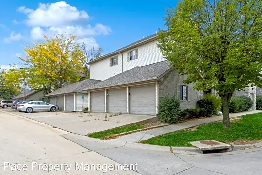 2867 Coral Ct., #303 Photo 2