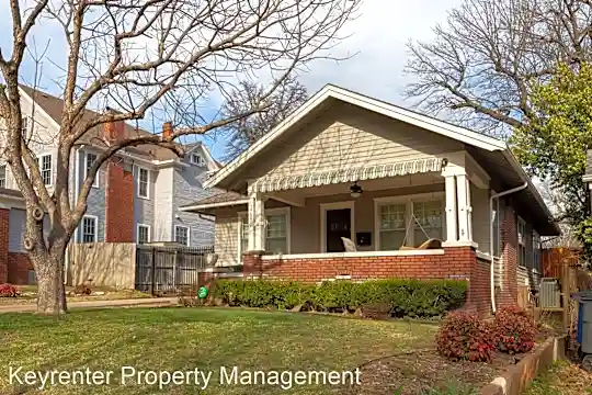 1707 S Rockford Ave Photo 1