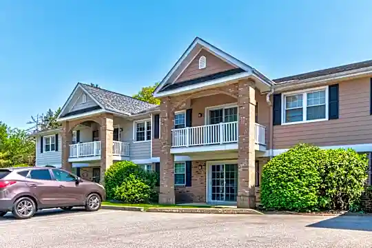 Dogwood Gardens Apartment Homes Photo 2