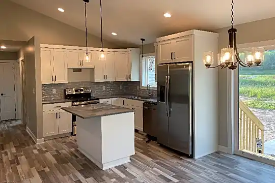 3661 Meadow Sage Court SE Photo 2