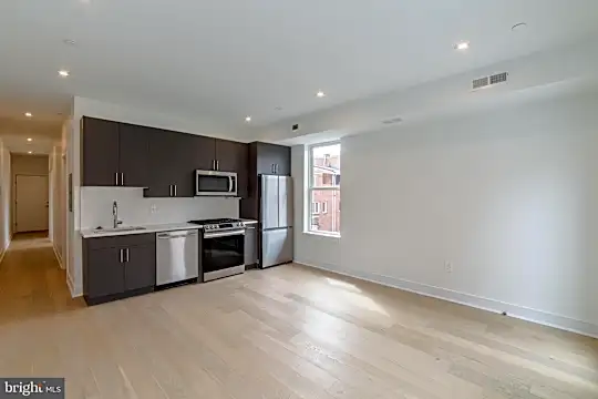 125 South St #202 Photo 1