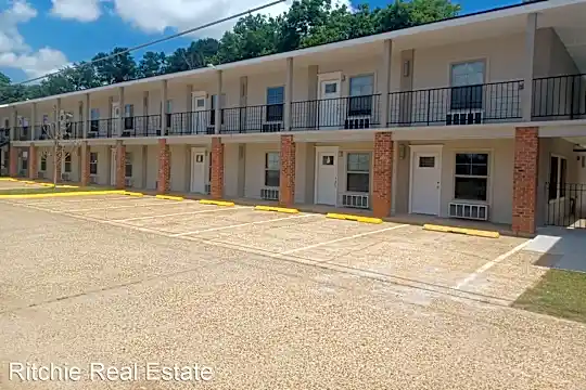 3801 Halsey St Photo 1