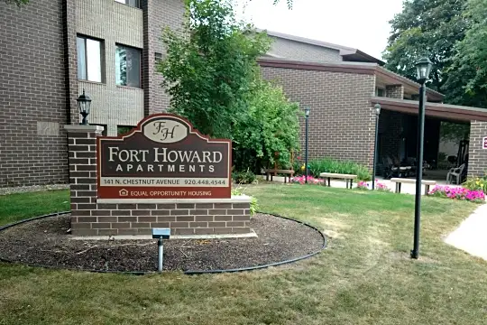 Fort Howard Apartments Photo 2