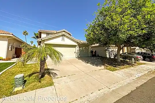 41971 Vardon Drive Photo 1