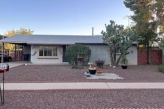 5664 E Eastland St Photo 1