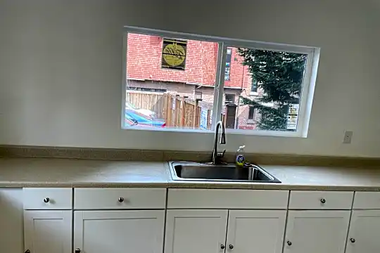 4547 19th Ave NE Photo 1