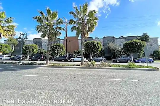 12534 S Inglewood Ave Photo 1