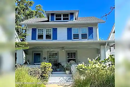 402 Brinley Ave Photo 1