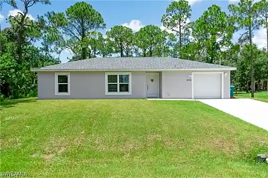 6004 S Moss Cir Photo 1