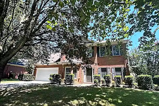 2639 Quarter Ln SE Photo 2