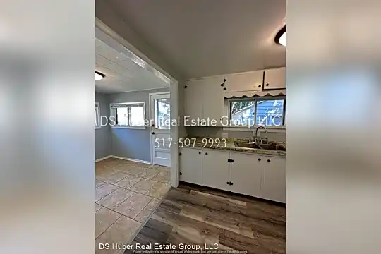 714 Cawood St Photo 2