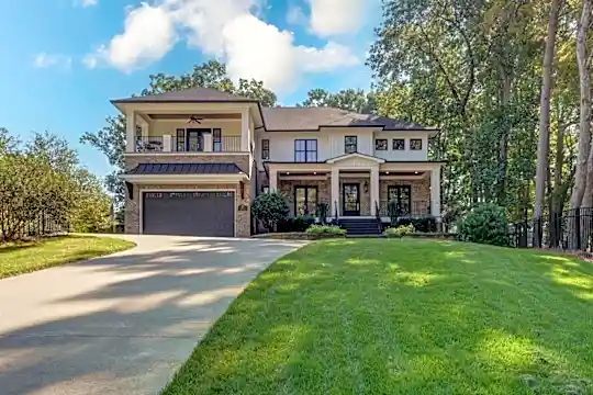 1313 Camille Ct Photo 2