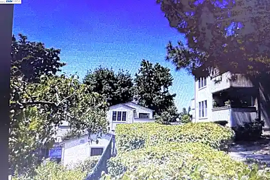 395 Camelback Rd Photo 1