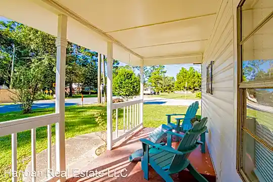 1252 E Burgess Rd Photo 2