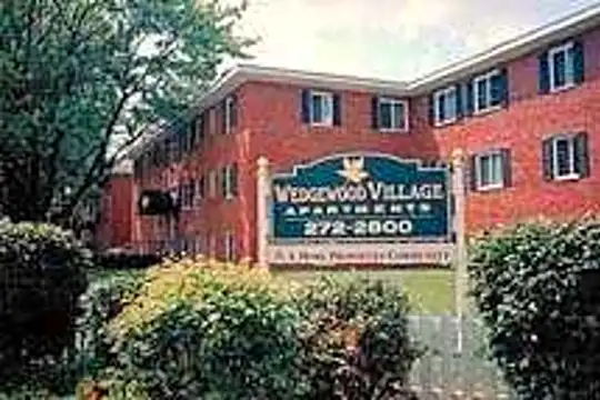 Wedgewood Village Apartments Photo 2