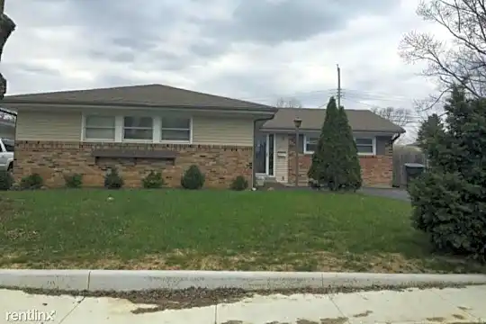 4691 Mc Fadden Rd Photo 2