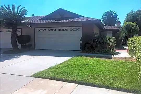 1863 Clear River Ln Photo 1
