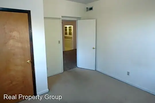 402 S Ninth St. Photo 2