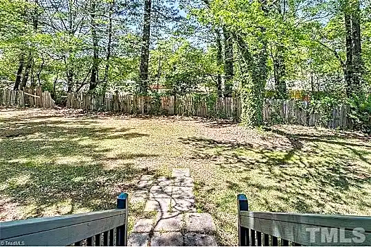1216 Scarlet Ln Photo 2
