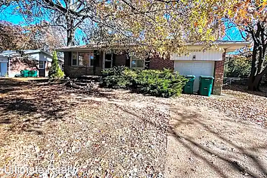 10336 Seaton Dr Photo 2