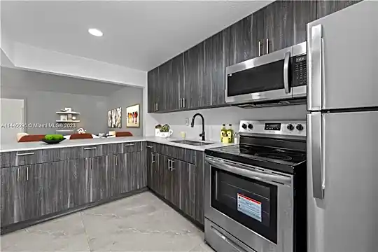 505 NW 177th St #130 Photo 2