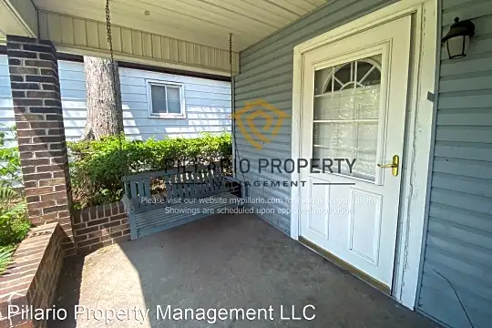 1532 Nelson Ave Photo 2
