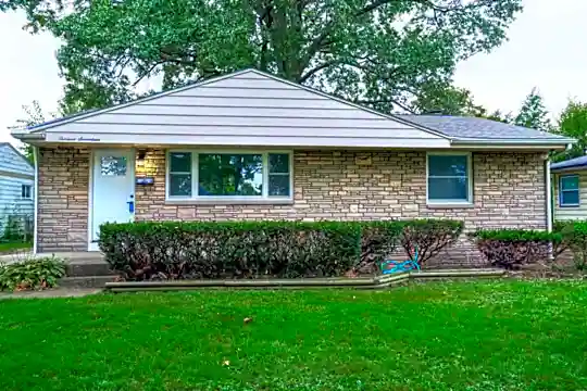 1317 Chimes Blvd Photo 1