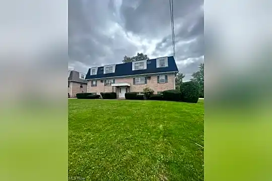 369 Shields Rd Photo 1