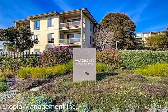 5 Commodore Drive #309 Photo 1