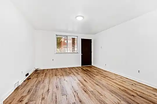 30 Woodville Ave Photo 2