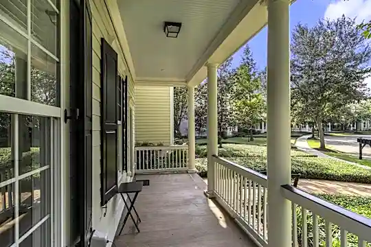 1771 Tennyson Row Photo 2