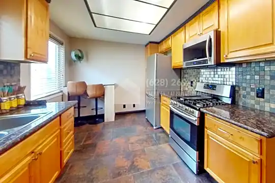 8933 Willis Ave 13 Photo 1