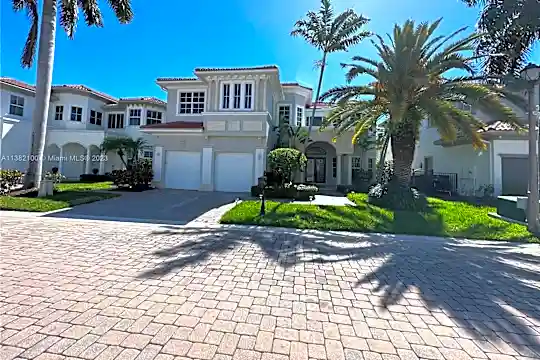 1535 Windjammer Way #1535 Photo 1